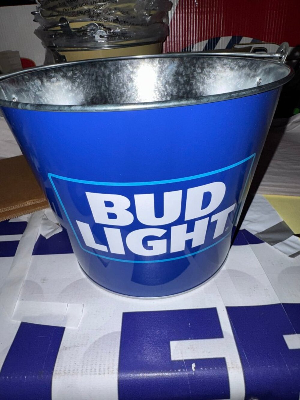 Bud Light Metal Beer Bucket Ice Tub Bar Decor Party Cooler‎ Man Cave Decor